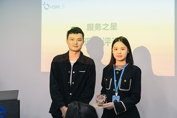 表彰莉琼.png